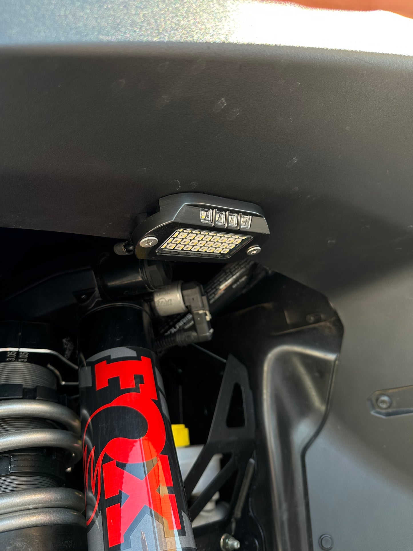 4pc RGBW Rock light kit