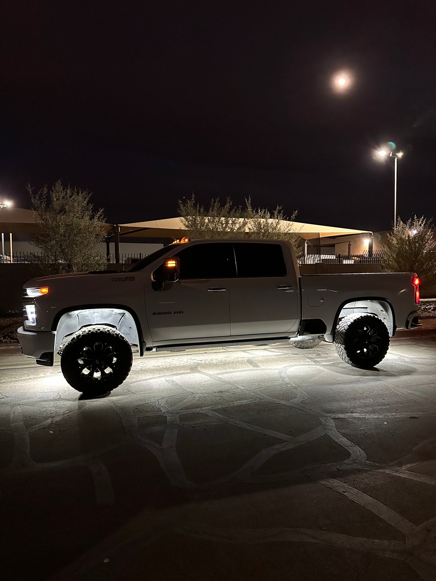 84 Chip Pure White Rocklights